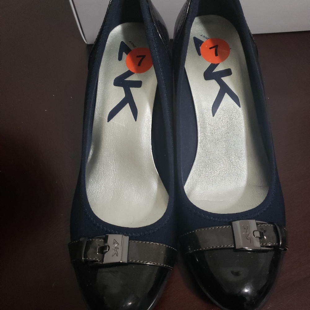 Shoes - Picture 2 of 3